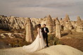 おとぎ話のような風景のトルコ・カッパドキアで特別な結婚式を