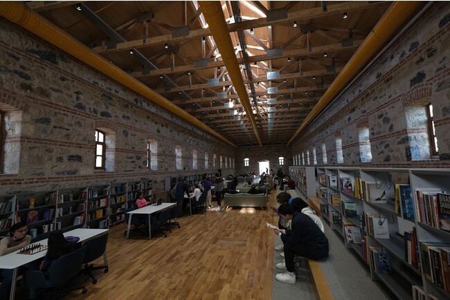 イスタンブル最大の図書館「ラーミ図書館」