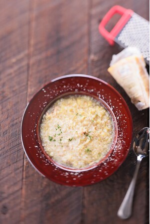 フランスの家庭料理、たっぷりキャベツのスープ
