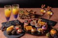 【京都】ポップなハロウィンカラーで見た目にも楽しい和・洋スイーツが登場悪戯好きなハロウィンお化けをイメージした「コーヒーとかぼちゃのハロウィンパフェ」付き『ハロウィンアフタヌーンティー』
