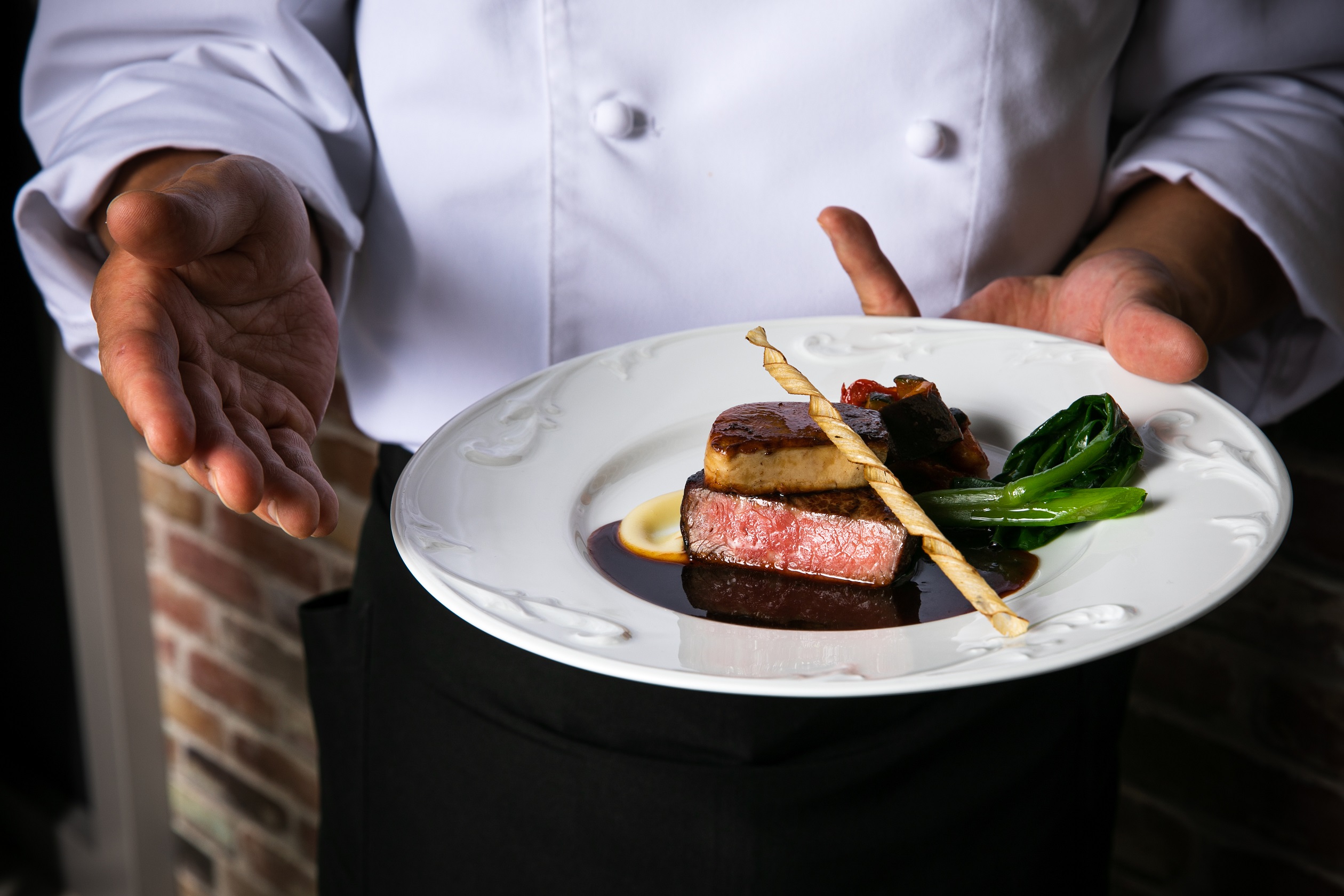 結婚式場専属シェフ の本格フレンチ 専属パティシエのスイートなデザートを自宅で楽しめるテイクアウト商品 おうちde本格フレンチ おうちdeデザートタイム 販売 ベストブライダルのプレスリリース