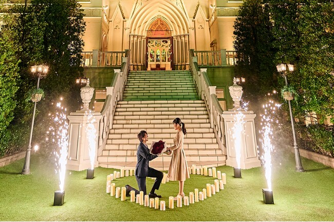 幸せの花火シャワーとハート形のキャンドル 幸せの花火シャワーとハート形のキャンドル