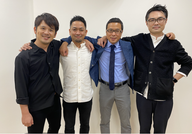 左からawoo Japan吉澤、ピーチ・ジョン宮澤氏、コメ兵の甲斐氏、ARTIDA OUDの相川氏