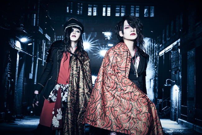 The Brow Beat 右：Ryuji 左：HAKUEI