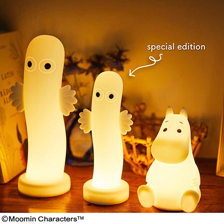 (写真左から)『MOOMIN お部屋ライトBOOK BIGなニョロニョロver.』3289円、『~ニョロニョロver. special edition』2490円、『MOOMIN お部屋ライトBOOK』2490円 ※価格はすべて税込 (写真左から)『MOOMIN お部屋ライトBOOK BIGなニョロニョロver.』3289円、『~ニョロニョロver. special edition』2490円、『MOOMIN お部屋ライトBOOK』2490円 ※価格はすべて税込