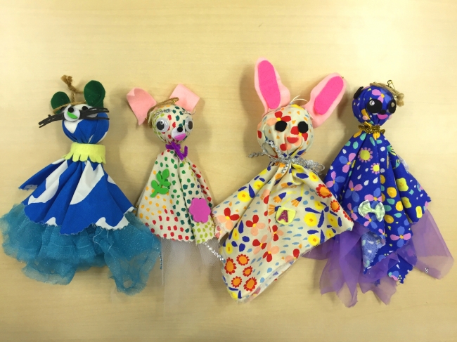 てるてる坊主をつくるワークショップも開催