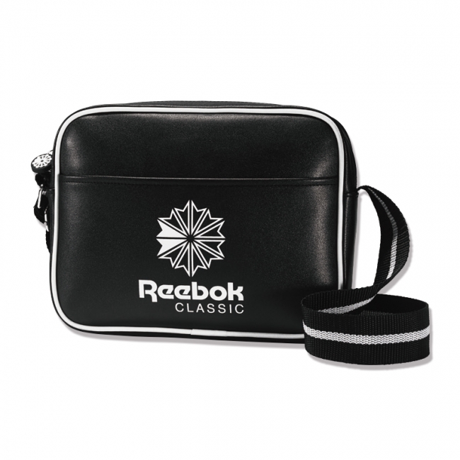 『Reebok CLASSIC LIMITED BAG BOOK』（宝島社）