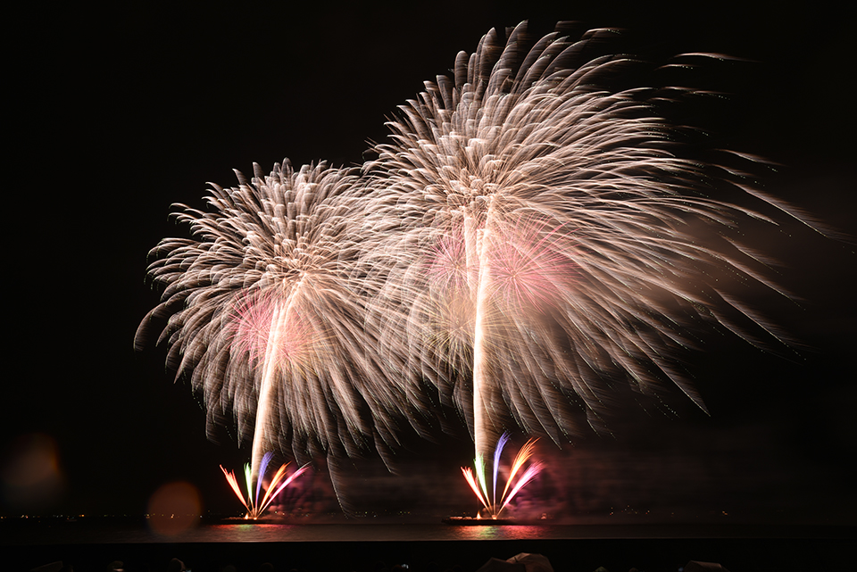 花火会場はホテルの目の前！「第40回浦安市花火大会」特別観賞プランを