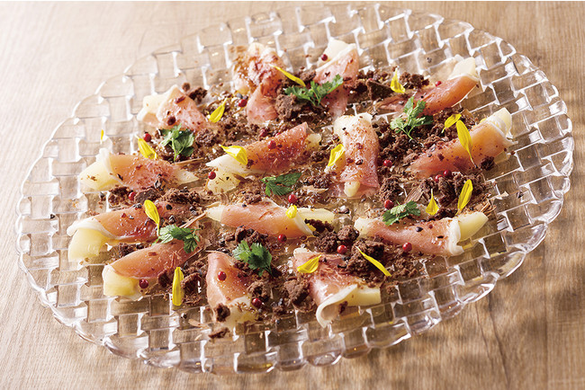 洋ナシと生ハム、カカオのコンディマン