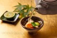 神戸ビーフや鮑とともに鉄板焼ならではの技で、松茸を堪能地上200mからの絶景と共に味わう、鉄板 天祐で季節の贅沢体験「秋の松茸コース」