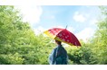 猛暑の外出を、涼しい思い出に変えるおもてなし。東急ホテルズ、客室の外まで心地よさを届けるホテル利用者向け「サステナブル日傘貸出サービス」を全国で開始