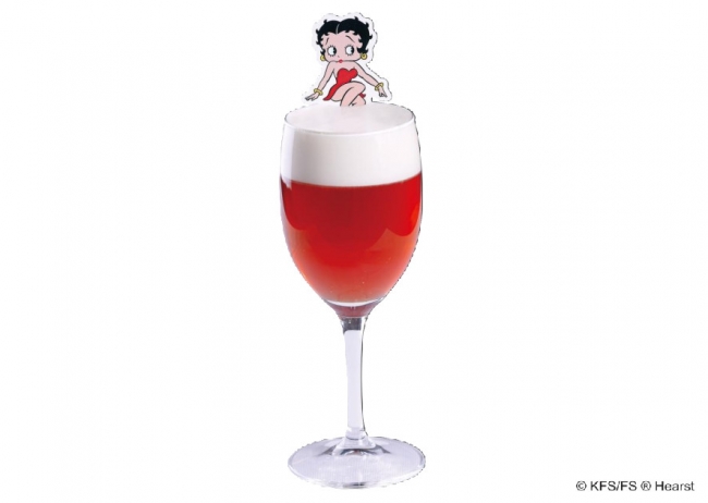 Betty Boop(TM)「チーズティー」ノンアルコール490円(税別)／アルコール590円(税別)