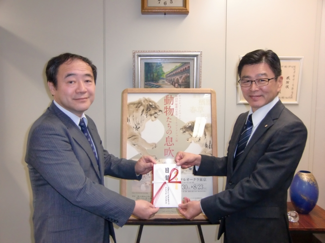 （左）NHK厚生文化事業団 理事長 鈴木 賢一氏 （右）ホテルオークラ東京 営業企画部部長 服部 崇