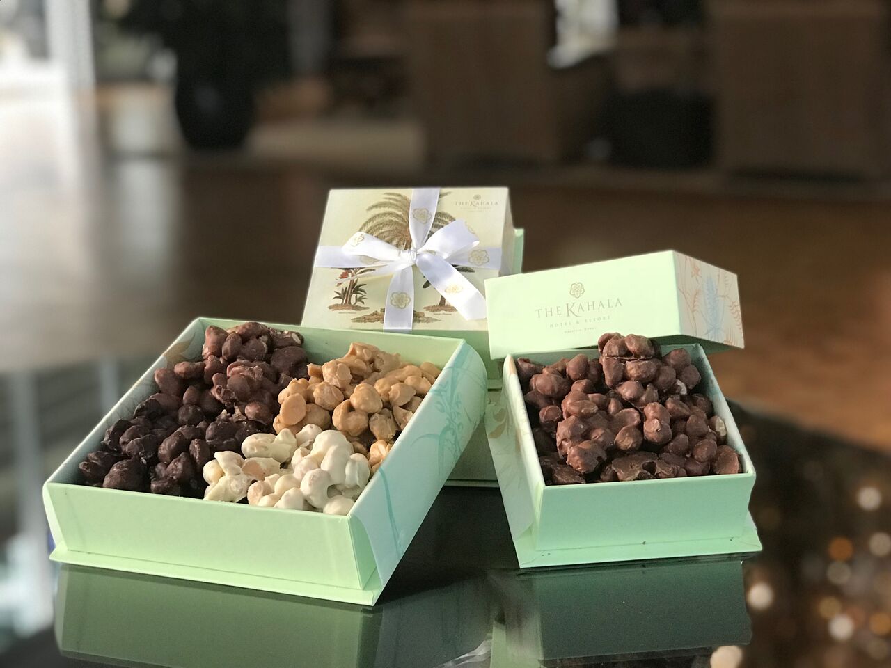 新品未開封】カハラホテル 横浜 マカダミアナッツ チョコレート 4種 - 食品