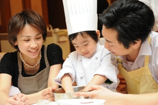 ホテルオークラ東京 05年より好評開催中 人気の料理教室 クッキングサロン オークラ ホテルズ リゾーツのプレスリリース