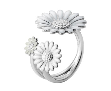 DAISY ３ FLOWER RING 36,300円