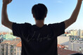 ヒュンメル×大塚達宣、「自分らしく」とメッセージを送るコラボTシャツ