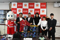 ヒュンメル×名古屋ダイヤモンドドルフィンズ、手話を広げるチャリティーシャツで応援し合える社会へ
