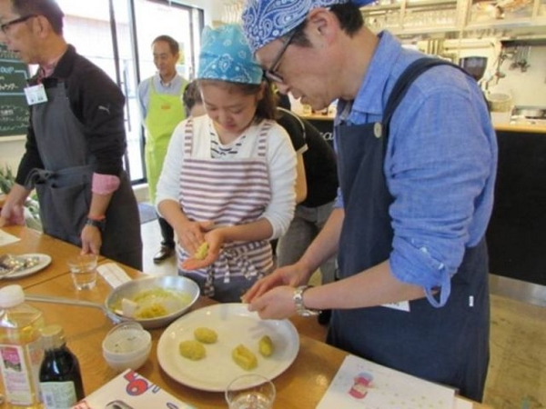 ◆料理教室　プロの技を学びながら3品調理