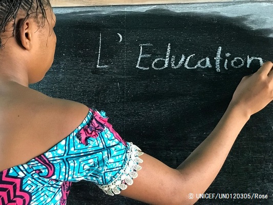兵士に捕らえられ暴力を目にしたガブリエルちゃんの1番の願いは、教育を受けること(コンゴ民主共和国)。 (2017年8月撮影) (C) UNICEF_UN0120305_Rose