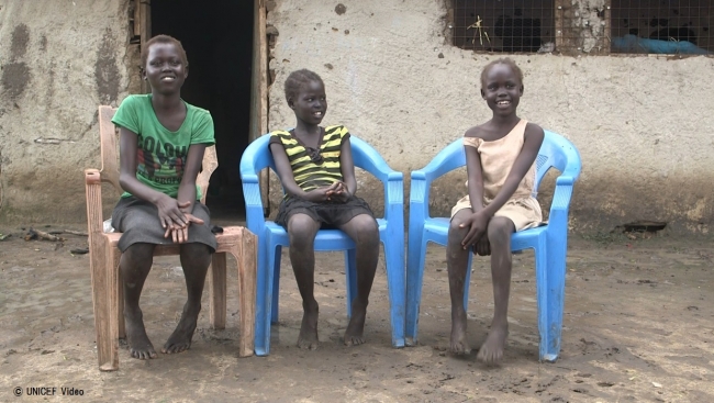 母親との再会を果たした3姉妹。(C) UNICEF Video