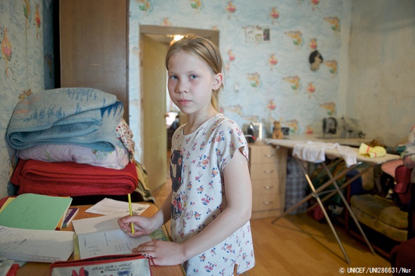 貧困削減のために児童手当の一律給付を プレスリリース 公益財団法人日本ユニセフ協会のプレスリリース