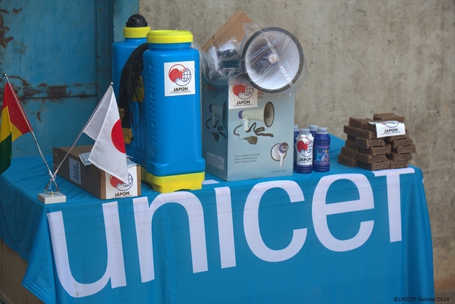 日本の資金援助によって提供された支援物資。©UNICEF Guinea/2014
