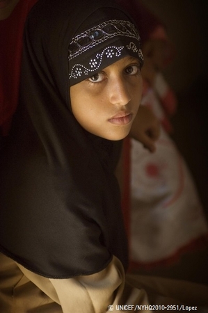 イエメンの女の子　© UNICEF/NYHQ2010-2951/Lopez