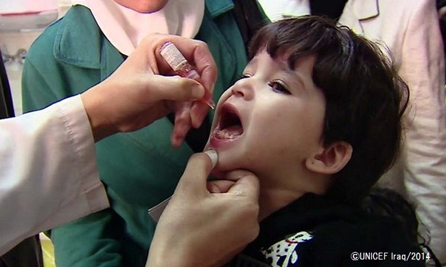 予防接種を受ける男の子 ©UNICEF Iraq/2014