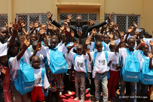 「子どもフォーラム」に参加した子どもたち。© UNICEF CAR_2015_Logan
