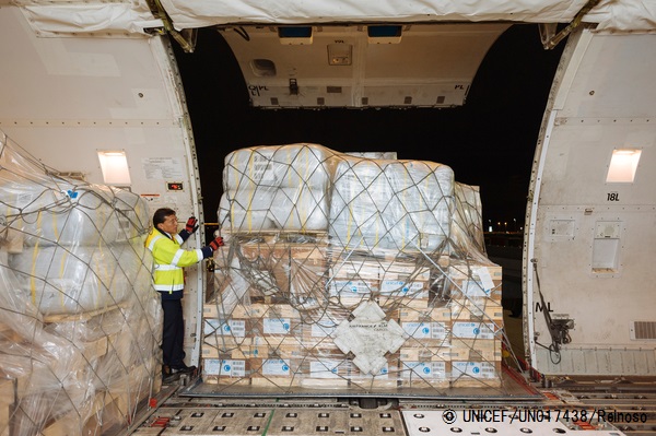ユニセフの支援物資86トンがキトに届けられた。© UNICEF_UN017438_Reinoso