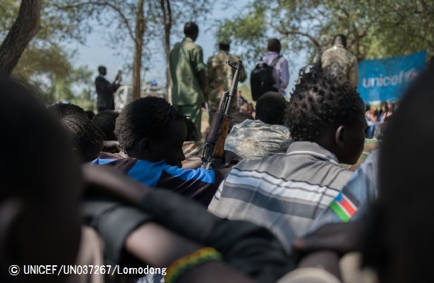 南スーダンで武装グループから解放された子どもたち（2016年10月26日撮影）。