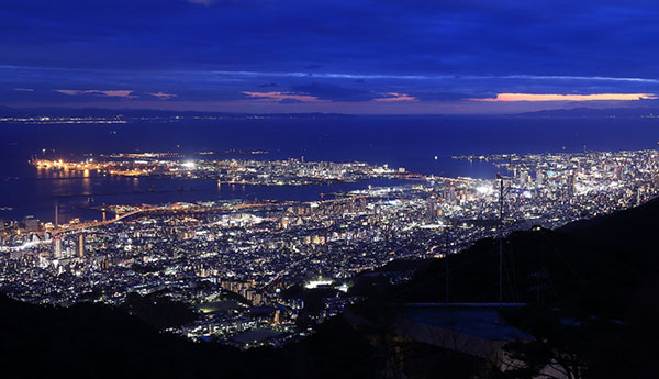 19年10月12日 土 から全9回開催 ケーブルカーで行く 六甲山1000万ドルの夜景ガイドツアー 阪神電気鉄道株式会社のプレスリリース
