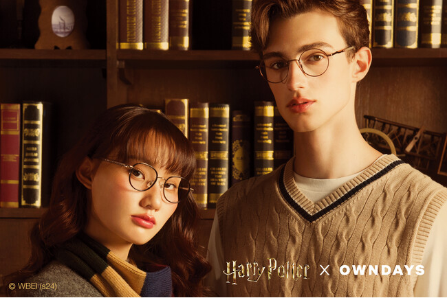 Harry Potter × OWNDAYS_2　左：HP1003B-4S 右：HP1001B-4S