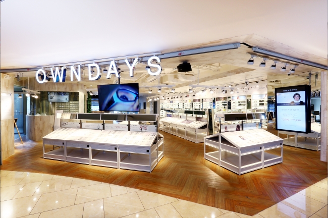 フィリピンで最大規模のメガネ店をOWNDAYS(オンデーズ)がShangri-La Plazaにオープン。