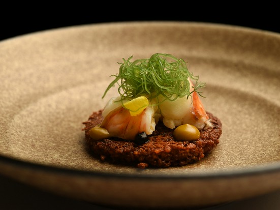 志摩の食材を活かした、私達の身体と地球に優しい未来の食事をご提供します