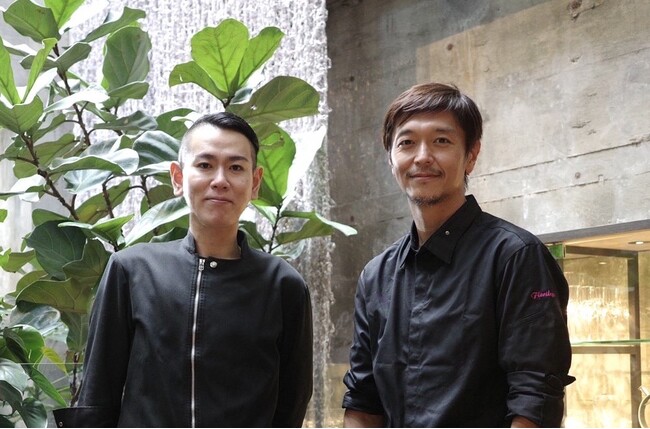 ？山ひろ（左）＆ 川手寛康（右）