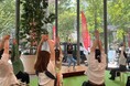 「まちまるごとウェルネスDay」にYumiCoreBody代表・Yumicoが登壇!デスクワーカーの不調を骨から整える、“椅子ストレッチ”で会場に癒しの時間