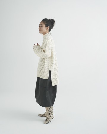 金子綾×TOMORROWLAND ウェットフェイクレザー スカート - ロングスカート