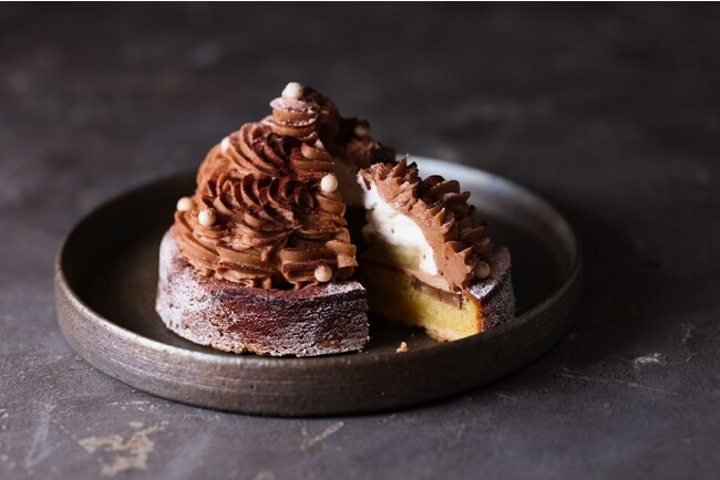 チョコレートと栗の深みのある味を楽しめるモンブランのスペシャリテ