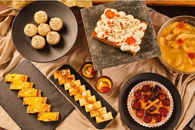 栗やかぼちゃなど秋の食材をふんだんに使った、様々なスイーツを用意