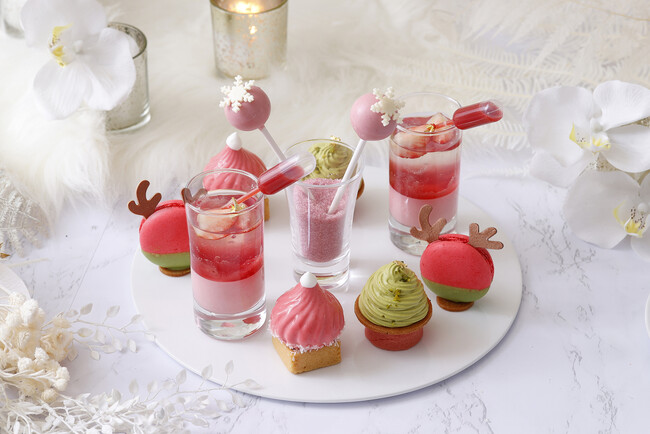 ルビーチョコレートと苺づくしの色鮮やかなスイーツ ルビーチョコレートと苺づくしの色鮮やかなスイーツ