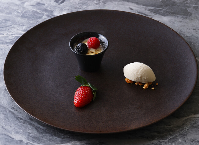 まろやかなクリームチーズの風味を味わえる新感覚のブリュレ まろやかなクリームチーズの風味を味わえる新感覚のブリュレ