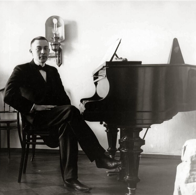 作曲家セルゲイ・ラフマニノフ（1873-1943）
