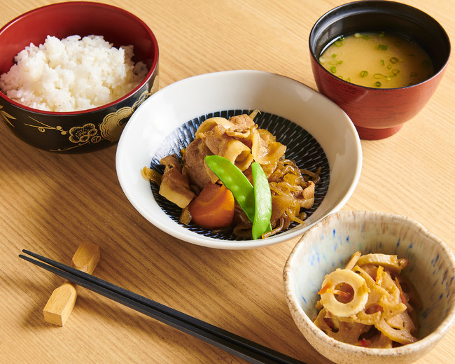 肉じゃが定食