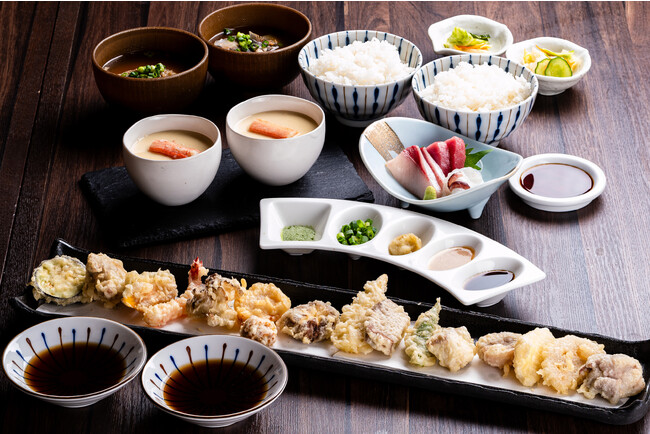 華やかで上品な鮨と天ぷらをカジュアルに。