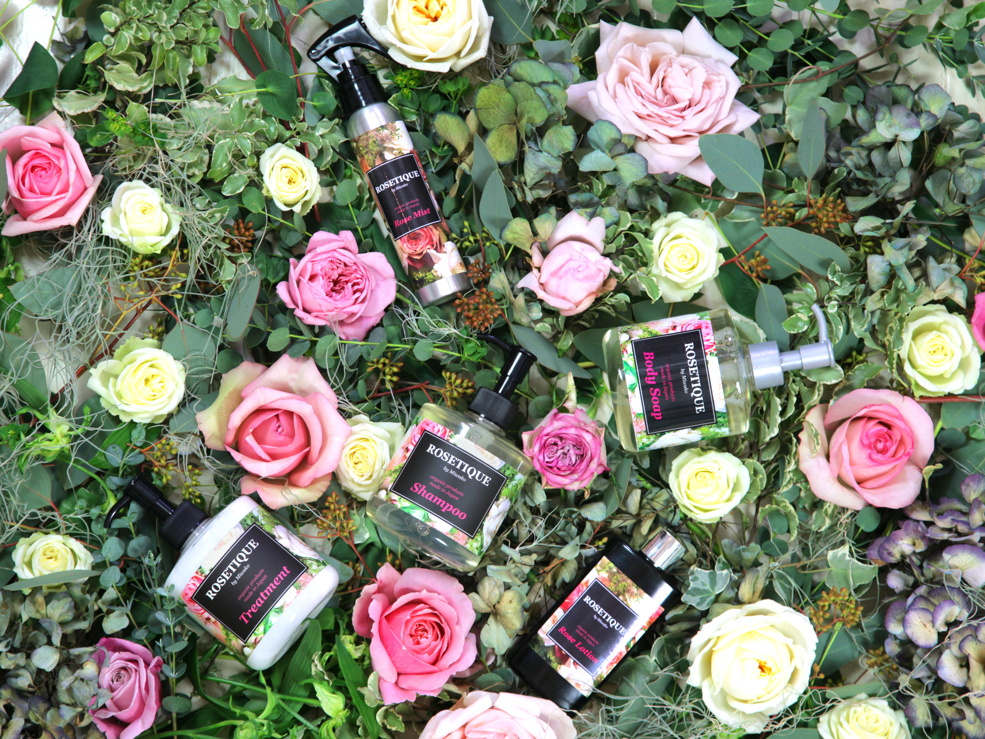 Flowers By Naked 桜 にて フラワーデザイナーmiwakoが手がけるブランドデビュー 株式会社 Rosetique Japanのプレスリリース