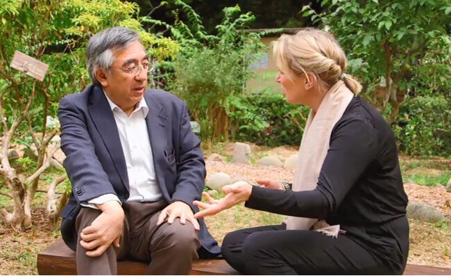 左佐藤 洋一郎さん　右レイチェル・アレンさん