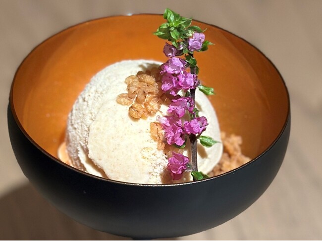 かどや日比谷邸:はだか麦味噌の香煎アイス かどや日比谷邸:はだか麦味噌の香煎アイス