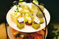 【Cafe&Bar カリン×アントレーズ】みずみずしいメロンと、深みある抹茶の「Green Afternoon Tea ~メロン×抹茶~」